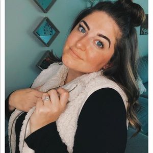 Meet your Posher, Haley